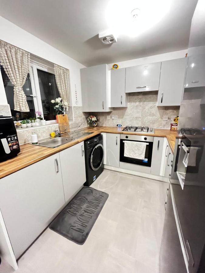 New Ollerton Parkgate Rest Apartment Exterior photo
