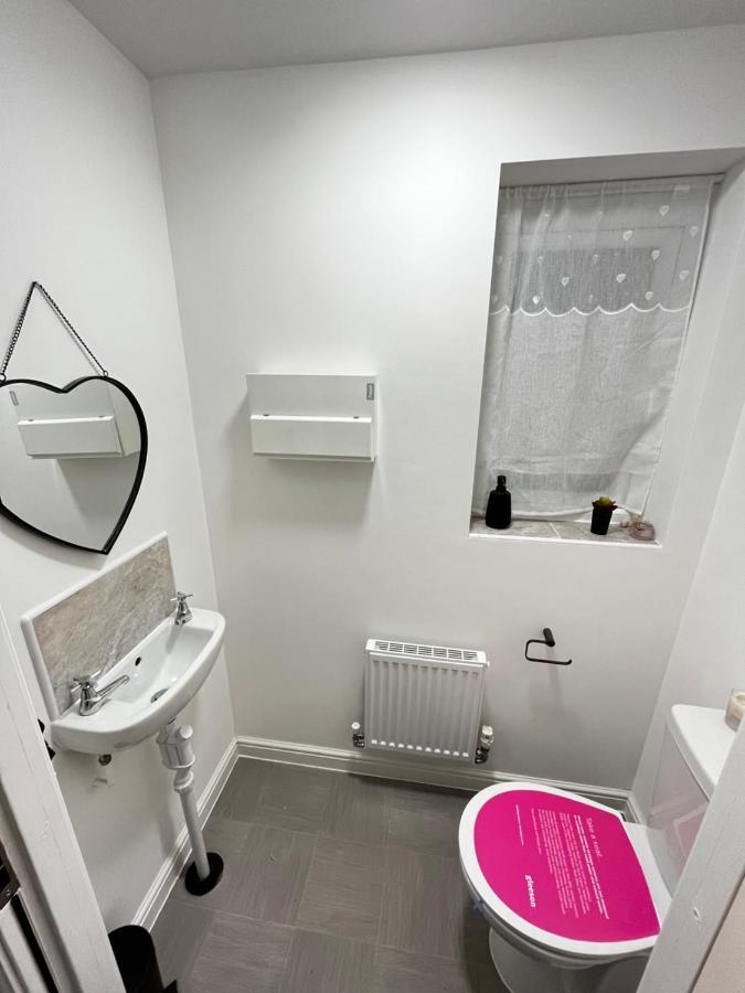 New Ollerton Parkgate Rest Apartment Exterior photo